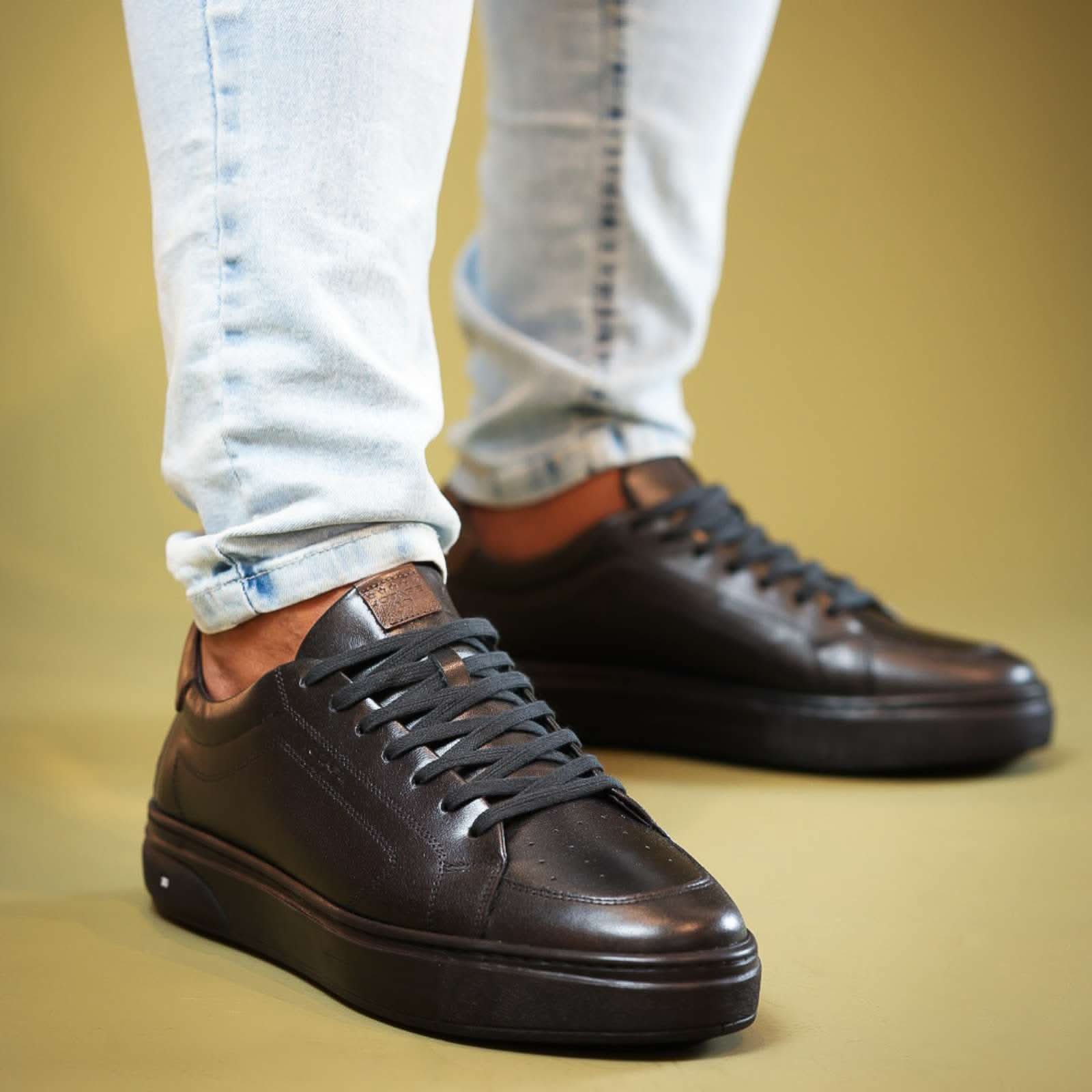 TÊNIS MASCULINO TERAPÊUTICO COURO